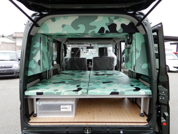 どこでも車中泊を